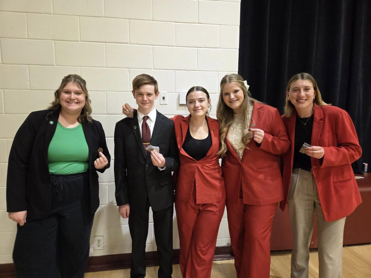 2025 Trendsetters medalists. Photo courtesy of The Trails yearbook staff.